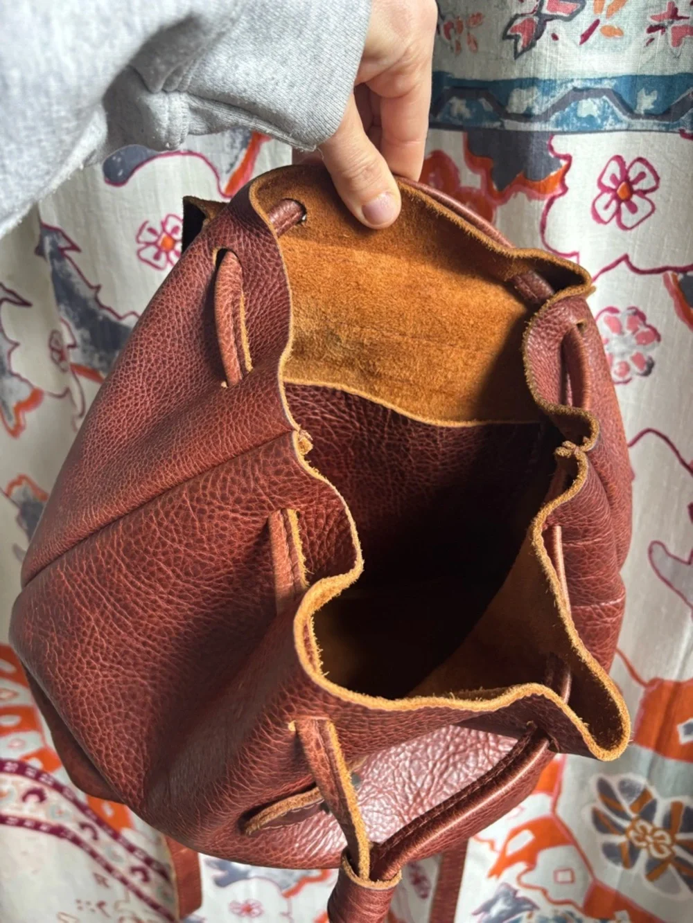Portland Leather Nutmeg Brown Pebbled Leather Bucket Backpack - Picture 11 of 13